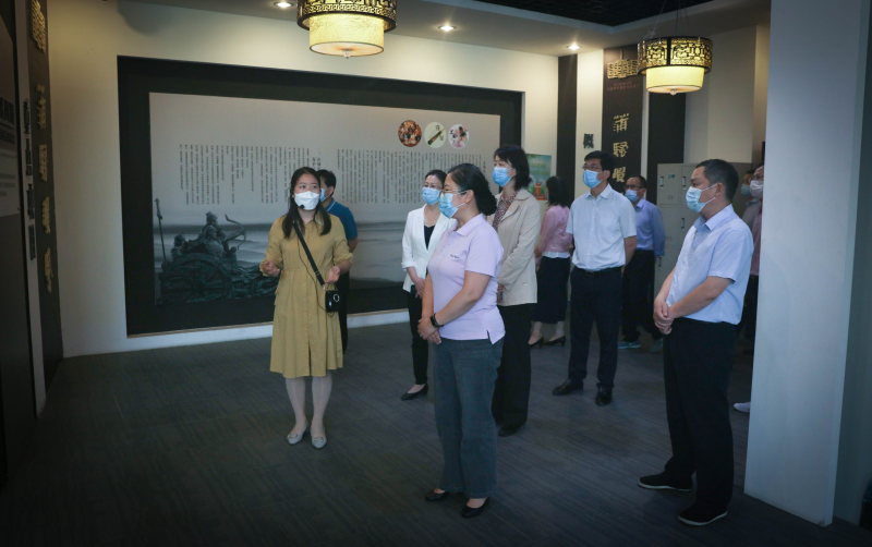 5月21日,孝感市人大常委会副主任喻辉来应调研《湖北省公共文化服务